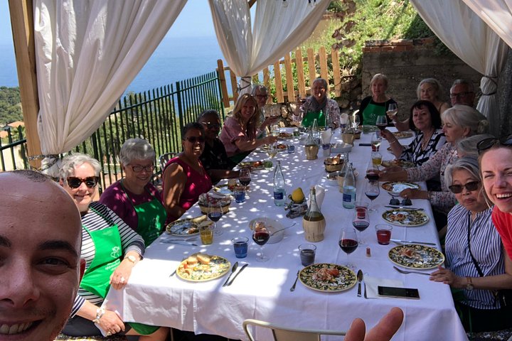 Cours de cuisine sicilienne authentique à Taormine, incluant visite du marché et repas fait maison, photo 36 | wizardtrip