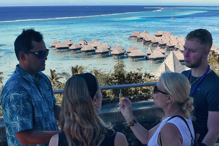 Moorea street food tour med lokal guide, provsmakar lokala delikatesser och besöker natursköna platser, foto 11 | wizardtrip