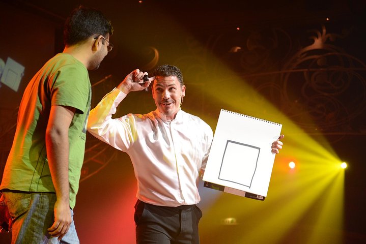 Spectacle de magie et d'illusion primé à Myrtle Beach, avec des illusions grandioses et des danseurs, photo 11 | wizardtrip