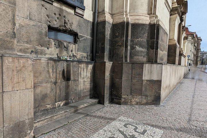 Tour histórico a pé em Praga focado na Segunda Guerra Mundial e na Operação Anthropoid, incluindo adegas subterrâneas e catedrais, foto 12 | wizardtrip