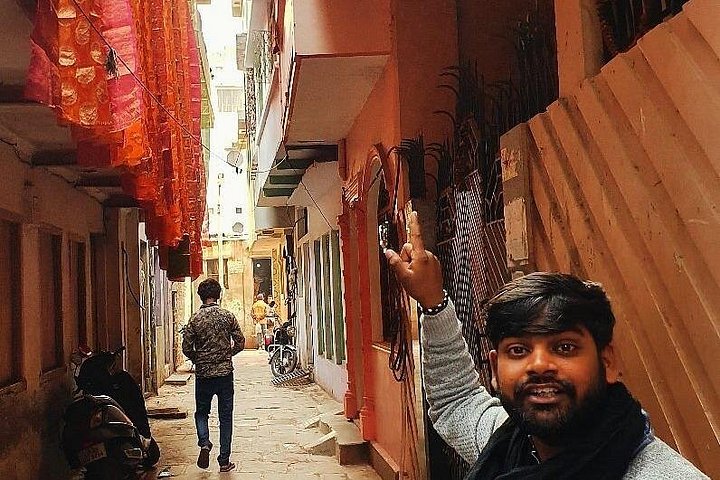Experimente o coração espiritual de Varanasi num passeio guiado pelos seus ghats e templos sagrados, foto 6 | wizardtrip