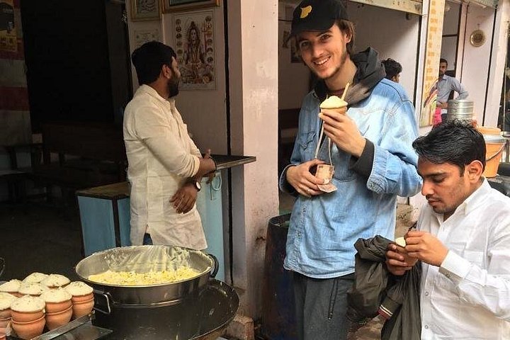 Experimente o coração espiritual de Varanasi num passeio guiado pelos seus ghats e templos sagrados, foto 13 | wizardtrip