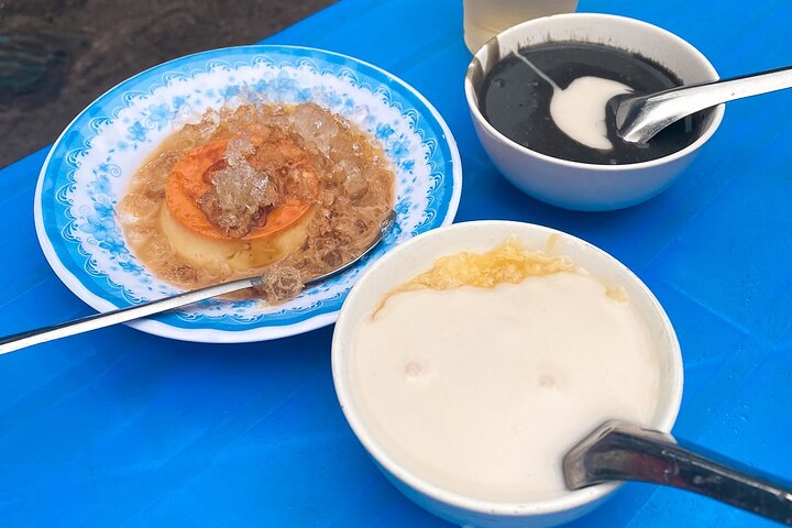 Découvrez la cuisine de rue authentique de Ho Chi Minh-Ville lors d'un tour guidé en moto, en dégustant des spécialités locales, photo 23 | wizardtrip