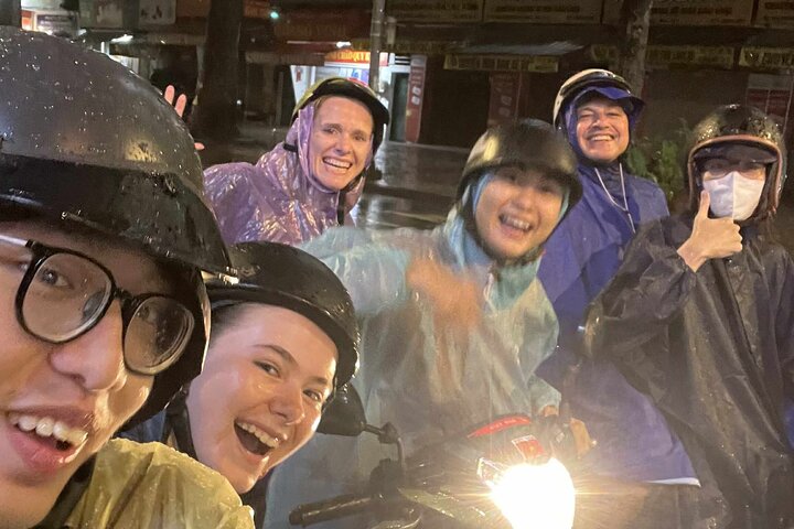Découvrez la cuisine de rue authentique de Ho Chi Minh-Ville lors d'un tour guidé en moto, en dégustant des spécialités locales, photo 30 | wizardtrip