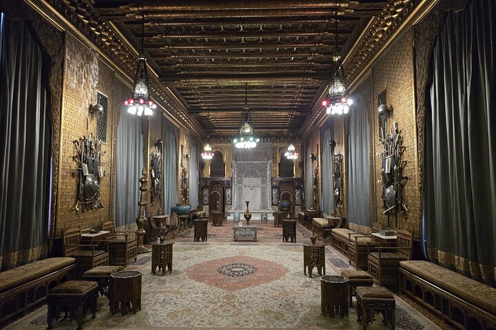 Explore los castillos de Peleș, Bran y Râșnov, y el Monasterio de Sinaia en un tour de lujo en grupo pequeño desde Brașov, foto 31 | wizardtrip