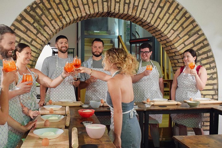 Learn to make pasta and spritz cocktails in a fun, tipsy cooking class in Rome, photo 8 | wizardtrip