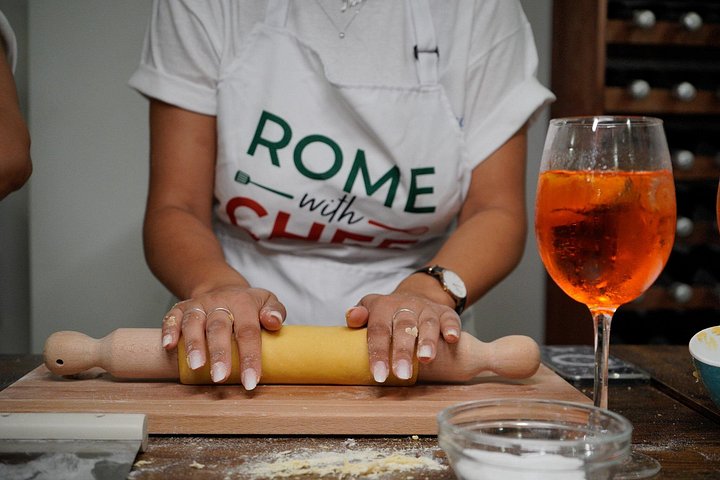 Learn to make pasta and spritz cocktails in a fun, tipsy cooking class in Rome, photo 20 | wizardtrip