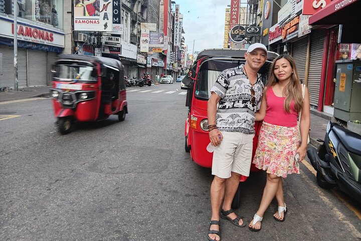 Colombo Private Tuk-Tuk Stadstour met Alle Toegangsprijzen Inbegrepen | wizardtrip