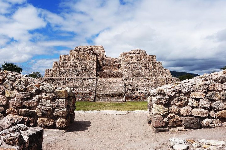 Visite Immersive de la Pyramide de Cañada de La Virgen | wizardtrip