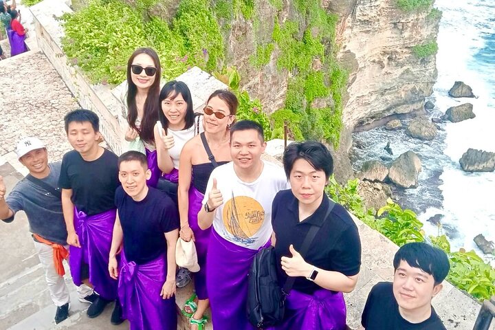 Uluwatu-tempelet og Kecak-ilddansforestilling i Jimbaran, Bali, Indonesia, foto 12 | wizardtrip
