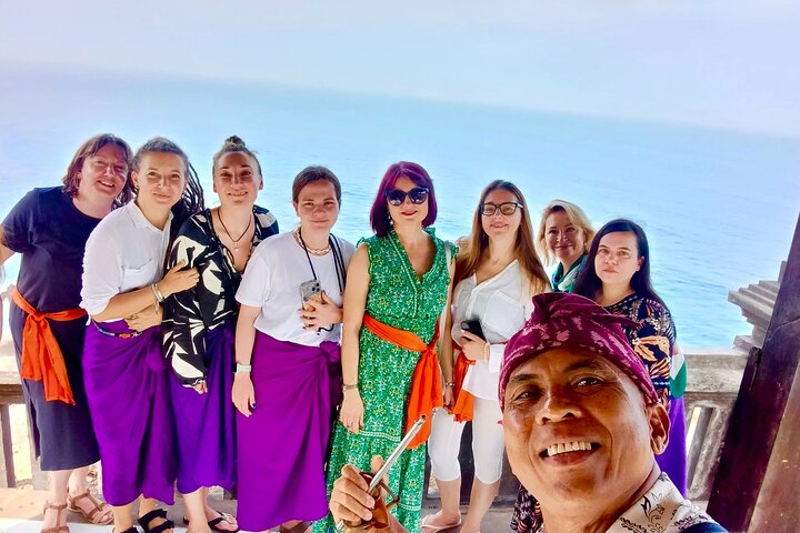 Uluwatu-tempelet og Kecak-ilddansforestilling i Jimbaran, Bali, Indonesia, foto 16 | wizardtrip