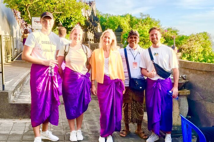 Uluwatu-tempelet og Kecak-ilddansforestilling i Jimbaran, Bali, Indonesia, foto 22 | wizardtrip