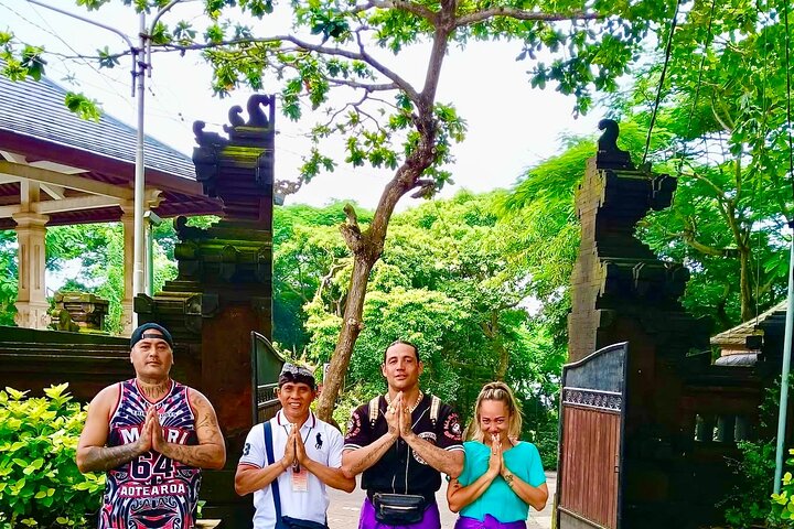 Uluwatu-tempelet og Kecak-ilddansforestilling i Jimbaran, Bali, Indonesia, foto 23 | wizardtrip