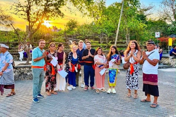 Zonsondergang Kecak dansvoorstelling bij de Uluwatu Tempel, Bali, foto 6 | wizardtrip