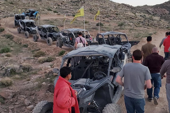 Experimente uma emocionante aventura UTV off-road em trilhas privadas no deserto perto de Las Vegas, foto 8 | wizardtrip