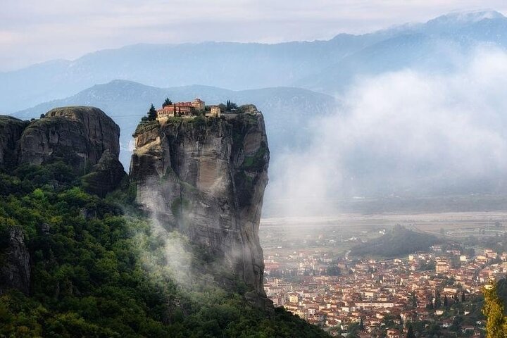 Monastères des Météores : Excursion privée d'une journée depuis Athènes | wizardtrip