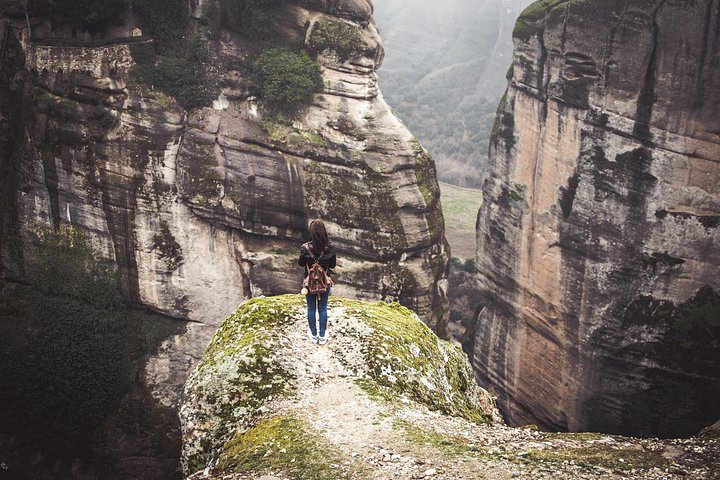 Tour privato ai monasteri di Meteora da Atene, con paesaggi mozzafiato e siti storici, foto 7 | wizardtrip