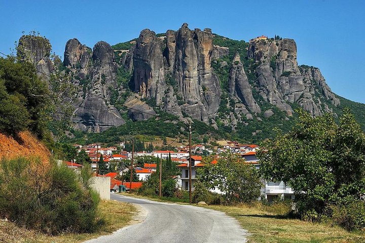 Tour privato ai monasteri di Meteora da Atene, con paesaggi mozzafiato e siti storici, foto 11 | wizardtrip
