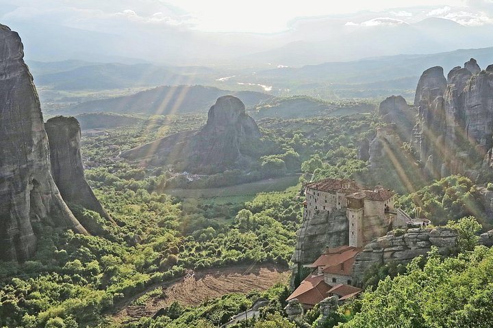 Tour privato ai monasteri di Meteora da Atene, con paesaggi mozzafiato e siti storici, foto 16 | wizardtrip