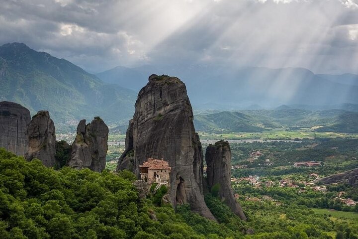 Tour privato ai monasteri di Meteora da Atene, con paesaggi mozzafiato e siti storici, foto 18 | wizardtrip