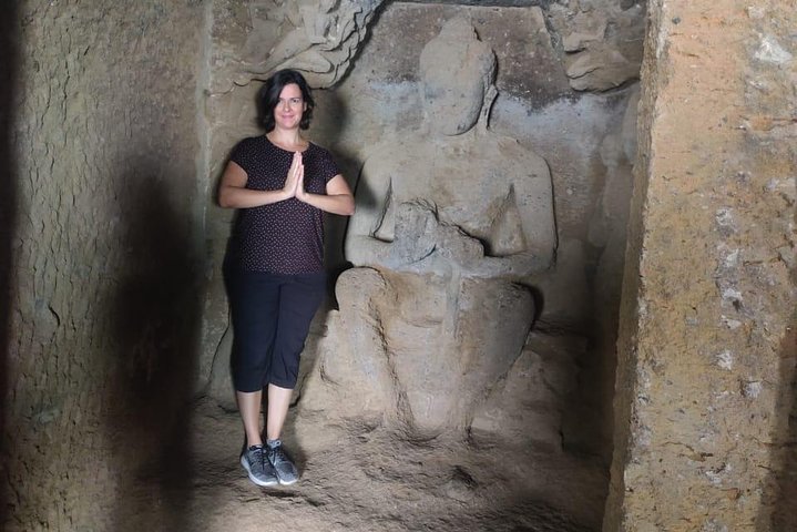 Verken de oude, uit rotsen gehouwen tempels van de Elephanta grotten tijdens een privétour met gids vanuit Mumbai, India, foto 6 | wizardtrip