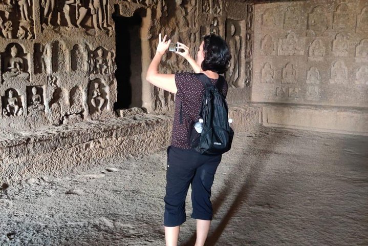 Verken de oude, uit rotsen gehouwen tempels van de Elephanta grotten tijdens een privétour met gids vanuit Mumbai, India, foto 8 | wizardtrip