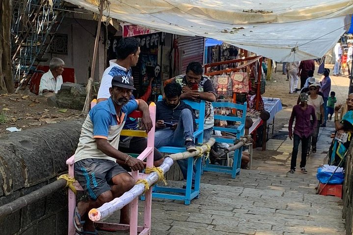 Verken de oude, uit rotsen gehouwen tempels van de Elephanta grotten tijdens een privétour met gids vanuit Mumbai, India, foto 15 | wizardtrip