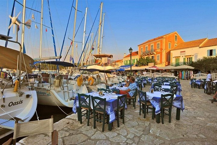 Heldagstur på Kefalonia, Grekland, med vinprovning, grottor och byar, foto 7 | wizardtrip