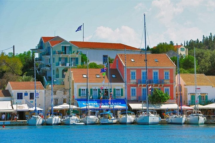 Heldagstur på Kefalonia, Grekland, med vinprovning, grottor och byar, foto 11 | wizardtrip