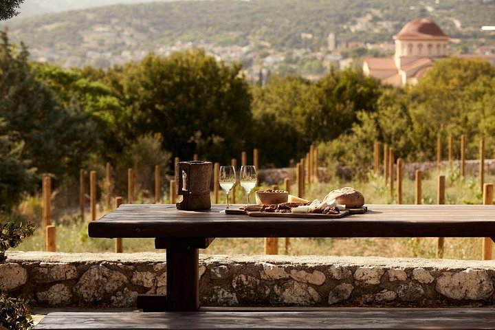 Heldagstur på Kefalonia, Grekland, med vinprovning, grottor och byar, foto 14 | wizardtrip