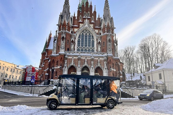 Tour privato in golf cart alla scoperta della storica Città Vecchia di Cracovia, del quartiere ebraico e della Fabbrica di Schindler, foto 8 | wizardtrip