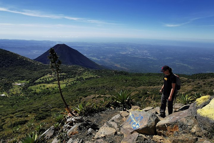 エルサルバドルのサンタアナ火山とコアテペケ湖へのハイキングツアー、写真18 | wizardtrip