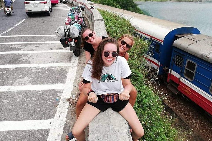 Scenic motorbike tour along Vietnam's coast and mountains, featuring Hai Van Pass and Son Tra Peninsula, photo 12 | wizardtrip