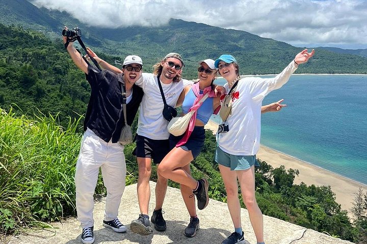 Scenic motorbike tour along Vietnam's coast and mountains, featuring Hai Van Pass and Son Tra Peninsula, photo 14 | wizardtrip