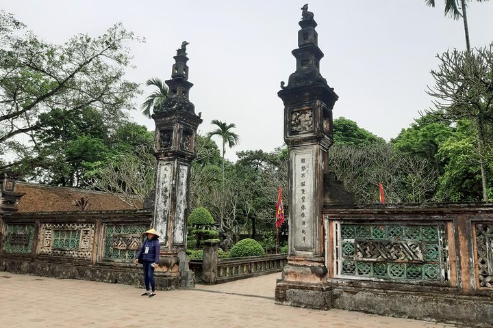 Excursion d'une journée de Hanoï à Ninh Binh, avec balades en bateau, vélo et sites historiques, photo 9 | wizardtrip