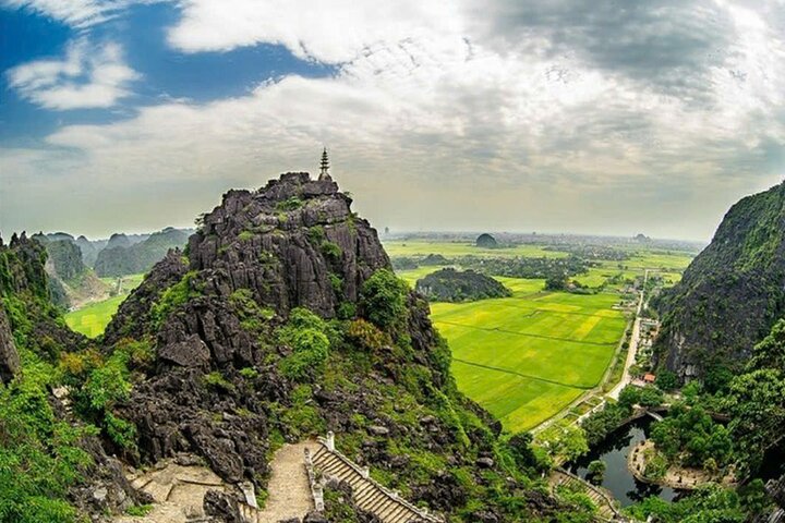 Excursion d'une journée de Hanoï à Ninh Binh, avec balades en bateau, vélo et sites historiques, photo 23 | wizardtrip