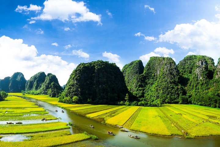 Excursion d'une journée de Hanoï à Ninh Binh, avec balades en bateau, vélo et sites historiques, photo 35 | wizardtrip