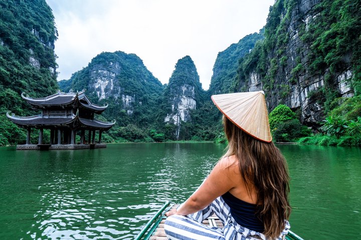 Excursion d'une journée de Hanoï à Ninh Binh, avec balades en bateau, vélo et sites historiques, photo 41 | wizardtrip