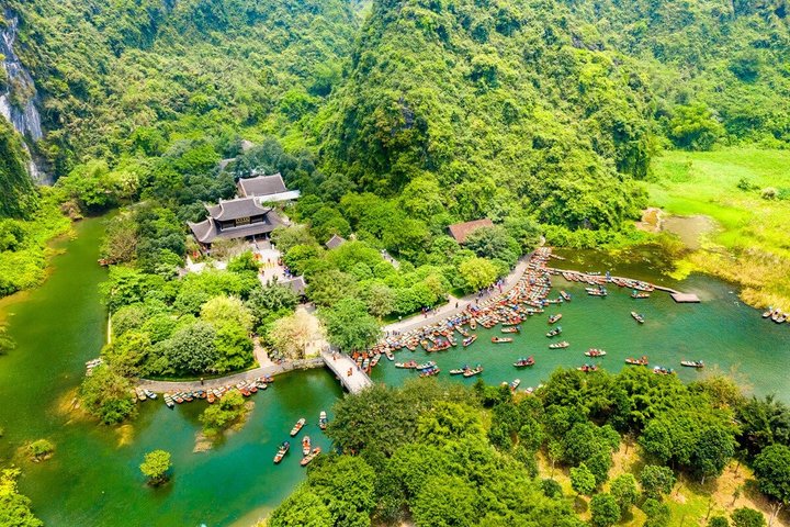 Excursion d'une journée de Hanoï à Ninh Binh, avec balades en bateau, vélo et sites historiques, photo 44 | wizardtrip