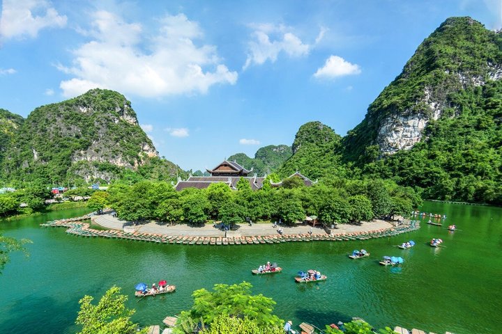 Excursion d'une journée de Hanoï à Ninh Binh, avec balades en bateau, vélo et sites historiques, photo 45 | wizardtrip