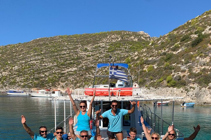 Boottocht naar Zakynthos' Shipwreck Beach en Blauwe Grotten met zwemstops, foto 10 | wizardtrip