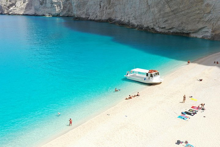 Boottocht naar Zakynthos' Shipwreck Beach en Blauwe Grotten met zwemstops, foto 12 | wizardtrip