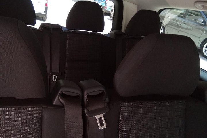 Comfortable Mercedes-Benz airport transfer service in Athens, Greece, with professional drivers, photo 11 | wizardtrip