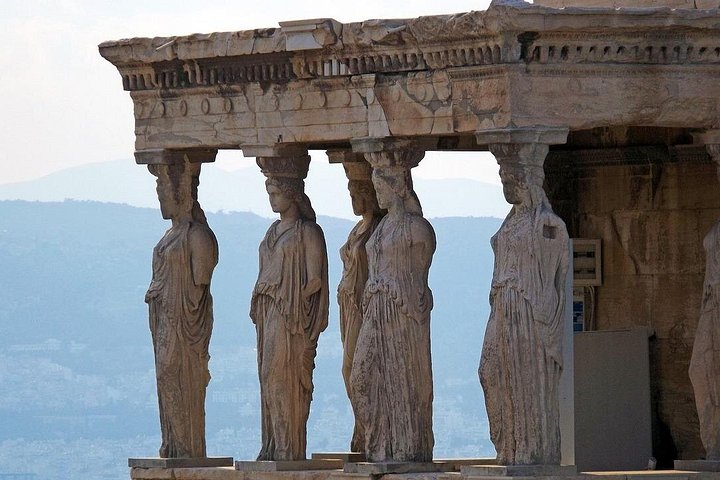 Privat halvdagstur, der udforsker Athens historiske steder og vartegn i et luksuskøretøj, foto 19 | wizardtrip