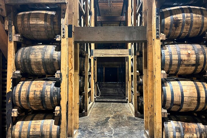 Visite a histórica Destilaria Jack Daniel's em Lynchburg, Tennessee, com degustações de whiskey e transporte desde Nashville, foto 17 | wizardtrip