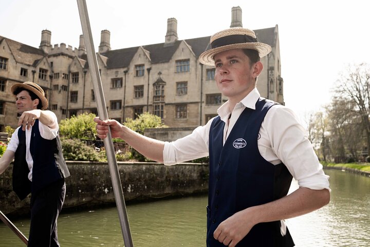 Passeio guiado a pé e punting no Rio Cam em Cambridge, Inglaterra, foto 6 | wizardtrip