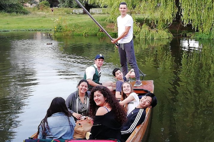 Passeio guiado a pé e punting no Rio Cam em Cambridge, Inglaterra, foto 14 | wizardtrip