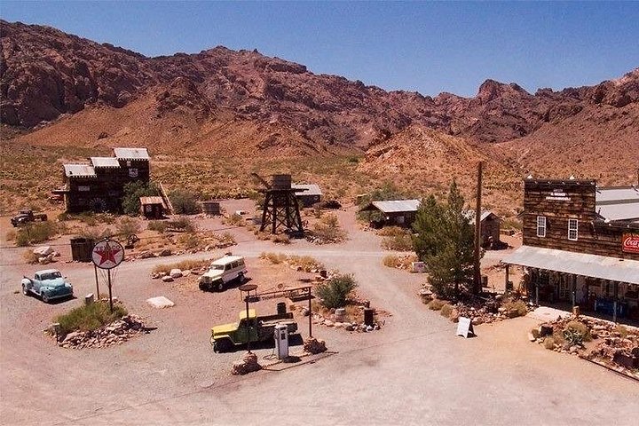 Small group tour visiting Red Rock Canyon, Seven Magic Mountains, Nelson Ghost Town, Boulder City, Hoover Dam, and Lake Mead from Las Vegas, photo 16 | wizardtrip