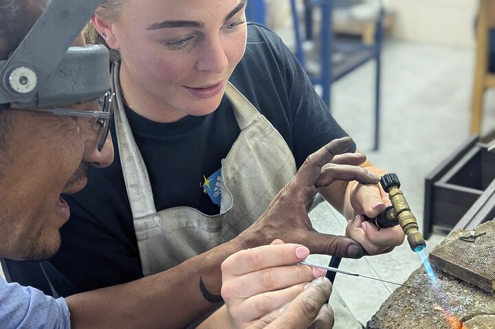 Crea un anello di smeraldi personalizzato a Bogotá, Colombia, scoprendo le tradizioni locali, foto 8 | wizardtrip