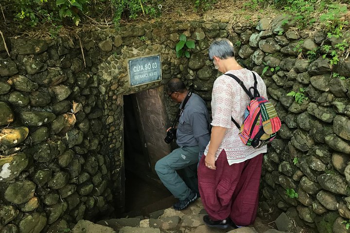 DMZ TOUR HUE - Deluxe group tour full day | wizardtrip